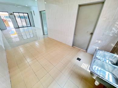Near lake DESA MAYANG SARI Teres 2 Tingkat NILAI N9 Freehold