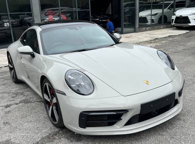 Porsche 911 3.0 Carrera 4S Red Leather 450Hp
