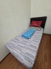 a convenient stay for HKLers