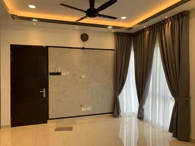 Diamond City Semi D 38x70🏡Fully Reno 5Room ‼️only at Semenyih
