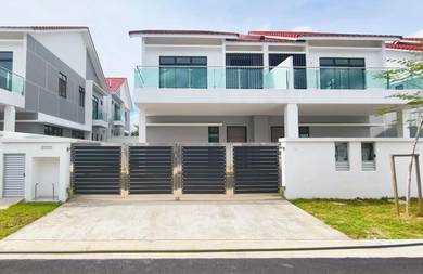 Austin Mutiara Mount Austin Double Storey Cluster Original Good Cond