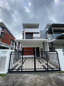 Horizon Hills Canal Garden Double Storey Cluster Original Good Cond