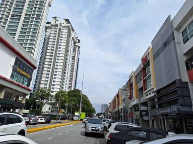 Damansara Uptown Ground Floor Shoplot Facing Mainroad For Rent