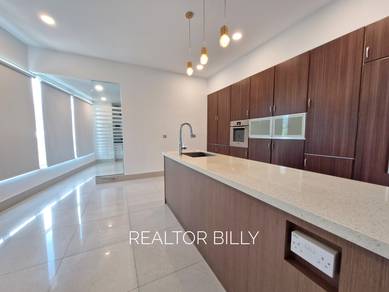 Best Buy In The Cove - Lower Floor with Seaview and Poolview
