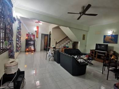 Below Market Value ! Furnished / 2 Storey , Corner @ Menglembu / Field