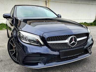 Mercedes Benz C300 2.0 AMG LINE (A)