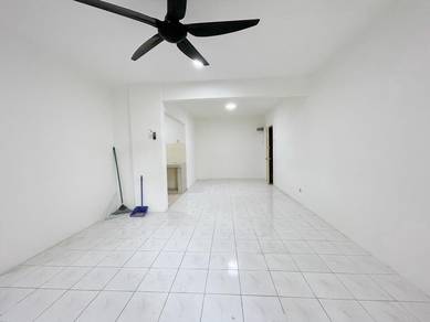 Saujana apartments Damansara Damai renovated good condition