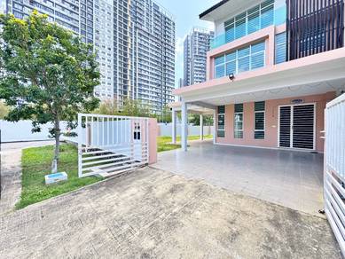 TAWARAN BAIK Corner unit 3 Storey Terrace, Bangi Avenue 3 FREEHOLD