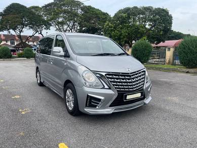 Hyundai GRAND STAREX 2.5 ROYALE FACELIFT (A)