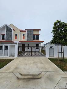 CORNER LOT Double Storey Semi D Cluster Caralyn 2 Alam Sari Bangi