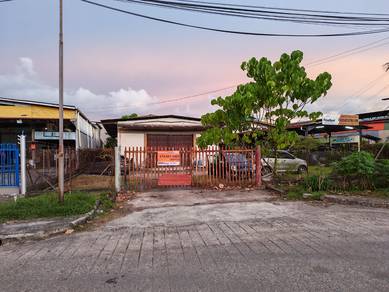Kolombong Land with Warehouse