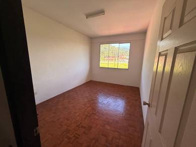 Taman Beverly 13th Miles Padawan For Sale