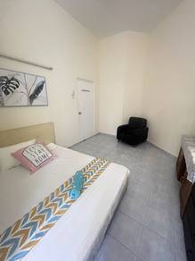 Cozy corner Master Room near Sunway University