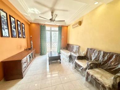 Bayu Puteri Apartment Corner Unit With Balcony Near CIQ Full Loan