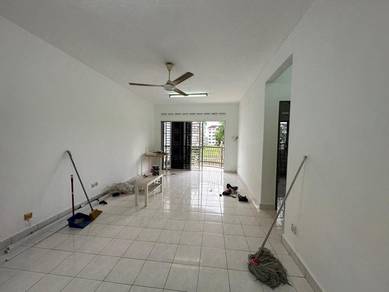 Selesa Puteri Condominium / Selesa Jaya / Skudai / 3 Bed 2 Bath