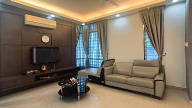 Partial Furnished 2 Storey Cluster Corner House for Sale @ Seri Austin