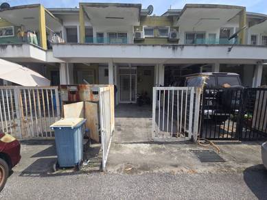 GROUND FLOOR Townhouse Pearl Villa SP4 Bandar Saujana Putra