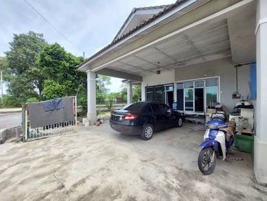 CORNER LOT | Rumah Teres Setingkat, Seri Damai Baru