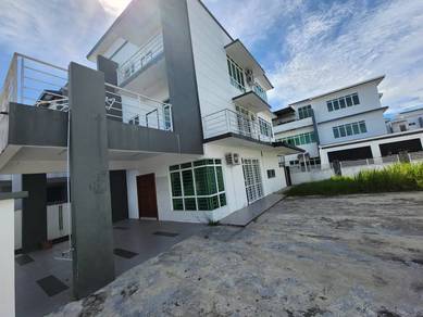 Corner Terrace House in Donggongon Penampang