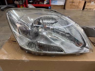 Used Toyota Vios NCP93 headlamp stanley lampu