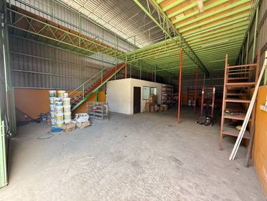 Menggatal Warehouse | With small office | Mainroad | Mezzanine Floor