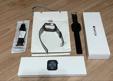 Apple Watch SE 44mm (Gen2) under Warranty