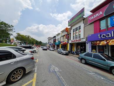 Good Roi 2 storeys shop for sale at Bandar Saujana Utama Puncak Alam