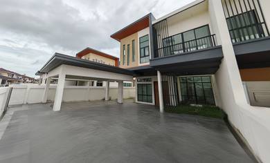 Saradise Rare Unit - Semi Detached