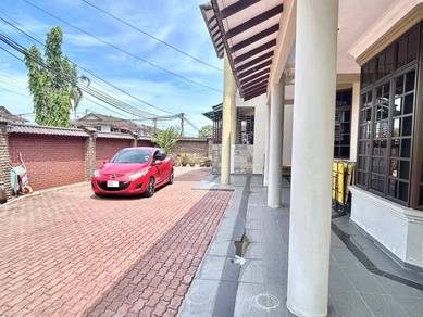 Bukit Kempas Double Storey Bungalow🏡
