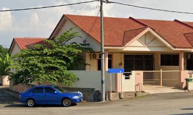 Corner Lot Teres Setingkat di Taman PSJ Sungai Karang (Dekat Surau)