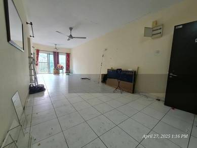 Mid Floor/Pool view/Basic unit/Well Kept Best Deal for Rental