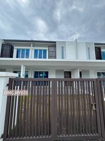 Brand New Double Storey Aralia Kota Bayuemas Klang 22X70