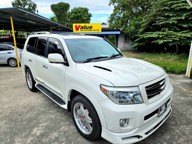 Toyota LANDCRUISER V8 4.6 (A)