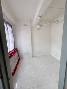 3 bedroom apartment for rent - walking distance to inti univ (nilai)