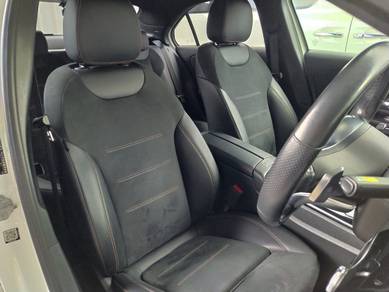 Mercedes Benz A250 2.0 AMG LINE (A)