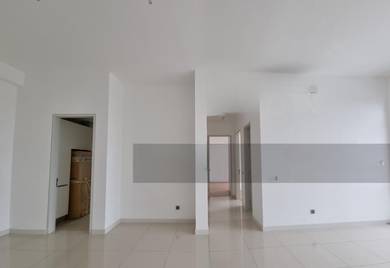 933sf Selling 930k negotiable 2+1R2B UNIQUE POINT