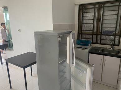 Ritze Perdana, Block A, Studio, Facing asli view