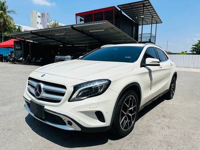 Mercedes Benz GLA180 (CBU) 1.6 (A)