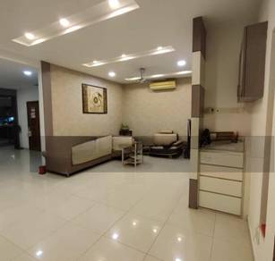 Sri petaling semi D house for sale  3000sf + build up 5R5B Freehold