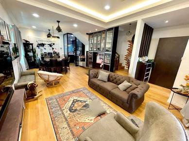 RENOVATED Double Storey Terrace Taman Seri Bestari Salak Tinggi