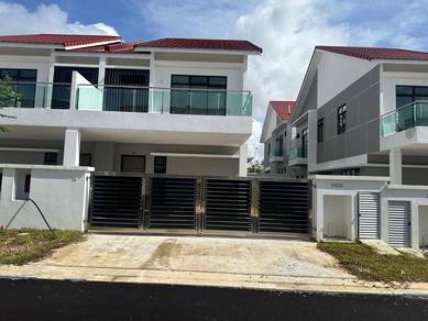 Austin Mutiara Mount Austin Double Storey Cluster Original Good Cond