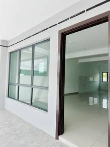 BBrand New Akina @ Kajang 2 Basic 4R3B Type Double Sty House for Rent