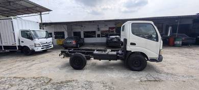 Hino wu 302