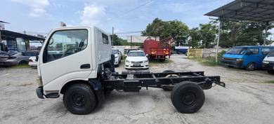 Hino wu 302