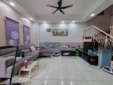Renovated/Freehold Gated & Guarded/Face North/Very Well Kept Best Deal