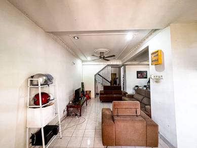 Renovated Double Storey Terrace Jalan Platinum Seksyen 7 Shah Alam
