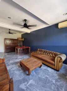 Bukit oug Town house ENDLOT with land 3cp Freehold 2000ssqft 3R3B