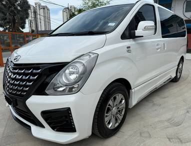 Hyundai GRAND STAREX 2.5 ROYALE (A) PREMIUM
