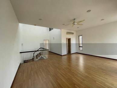 Bukit Jalil landed 3 storeys ENDLOT!!! 6R6B Freehold