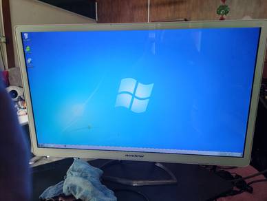 32 inch monitor